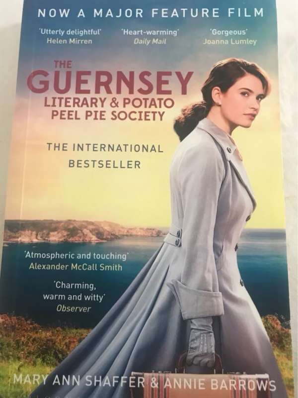 The Guernsey Literary & Potato Peel Pie Society - Mary Ann Shaffer
