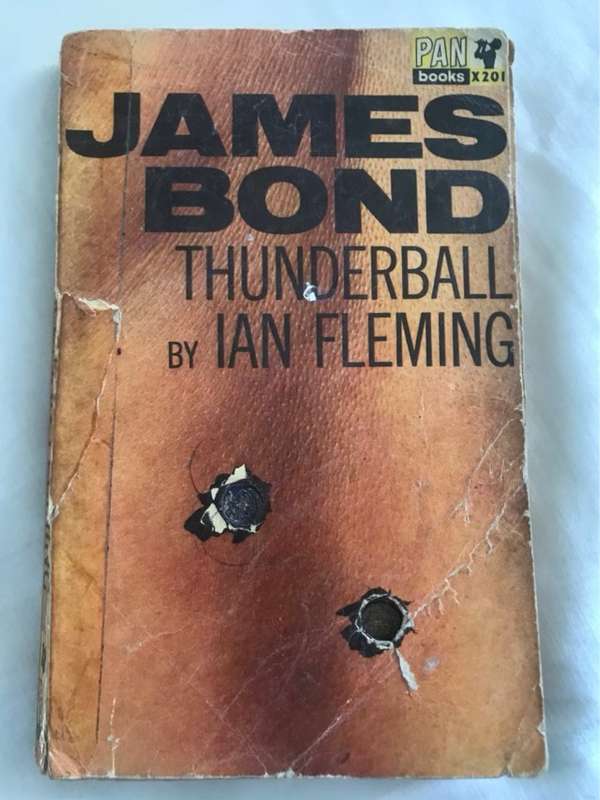 James Bond Thunderball - Ian Fleming