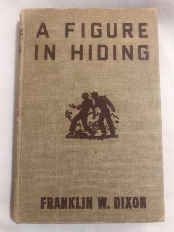 A Figure in Hiding - Franklin W.Dixon