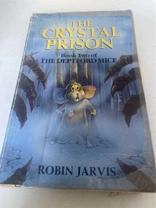 The Crystal Prison - YOUNG BOOKS