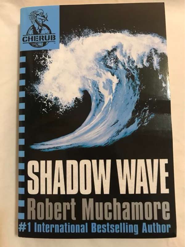 CHERUB 12, Shadow Wave - Robert Muchamore