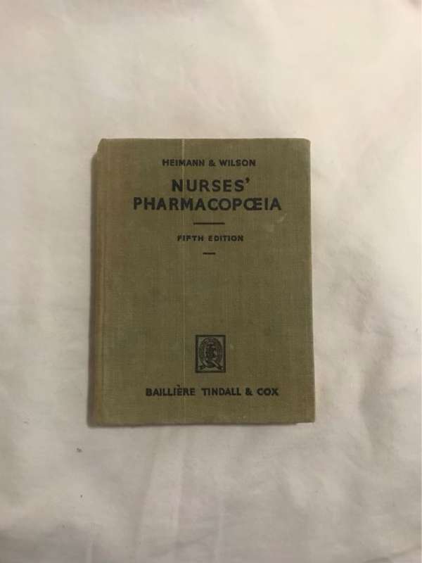 Nurses Pharmacopoeia and pocket book of useful ward information - H.L.Heimann