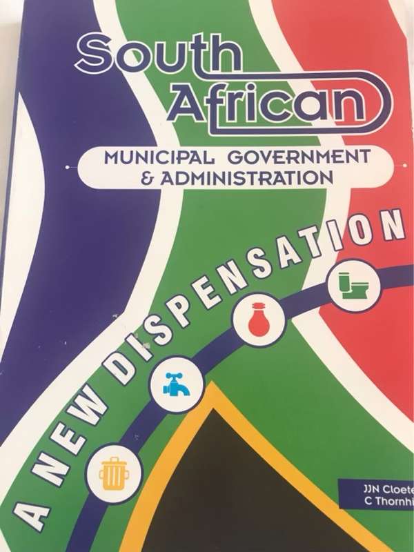 South African Municipal Government and Administration - Jacobus Johannes Nicolaas Cloete