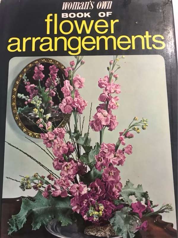 Women's Own Book of Flower Arrangements - George Newnes Limited