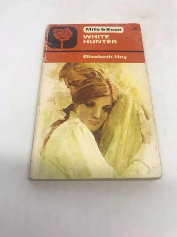 White Hunter - Elizabeth Hoy