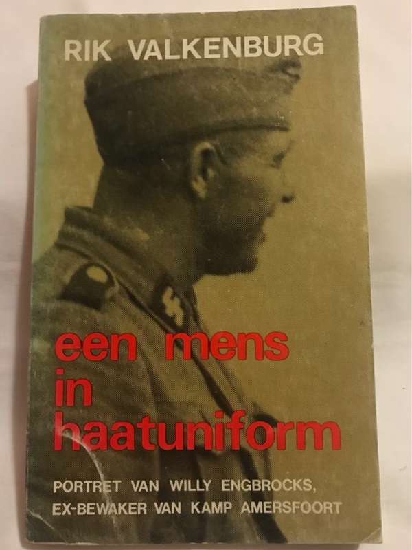 Een Mens in Haatuniform - Rik Valkenburg