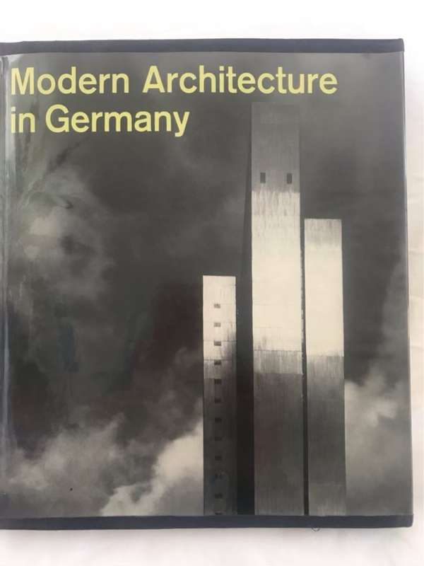 Modern Architecture in Germany - Werner Marchall(captions by)