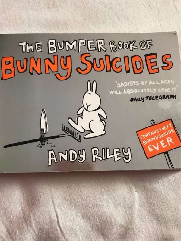 The Bumper Book of Bunny Suicides - Andy Riley