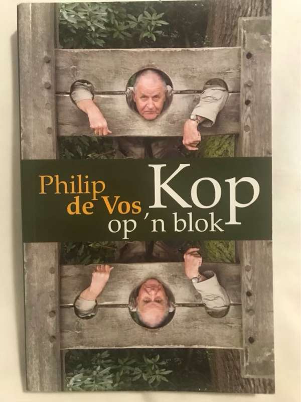 Kop op 'n blok *Signed* - Philip De Vos