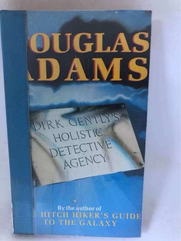 Dirk Gently's Holistic Detective Agency - Douglas Adams
