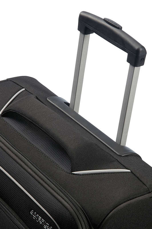 American Tourister Holiday Heat -3 Piece Set Spinner - Black