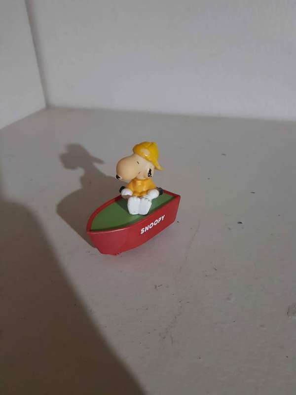 VINTAGE 1958 Aviva SNOOPY In Row Boat Motorized Toy United Feature Syndicate