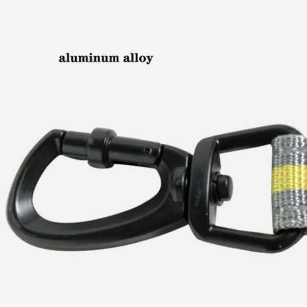 T4U Premium Bungee Dog Lead with Safety Buckle.