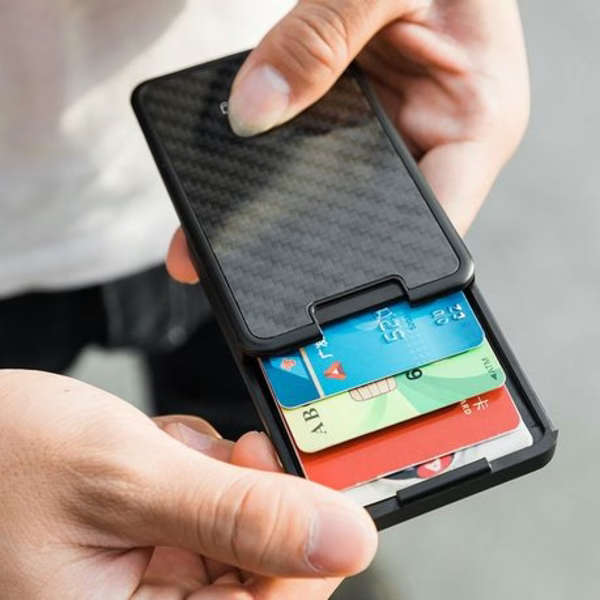 New-Bring Aluminum Sliding Card Holder - RFID Blocking (Black &amp; Carbon)