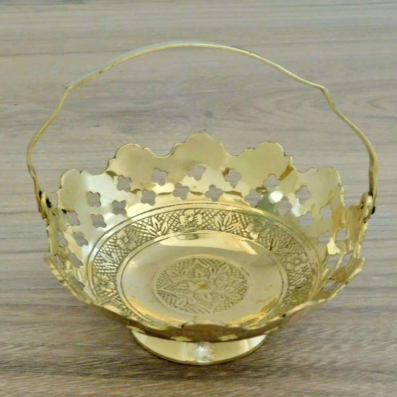 Engraved Basket with Handle