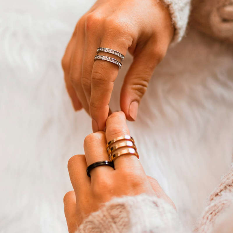 Amen Jewels Women's Ring (AR-R3NS02Y-8)