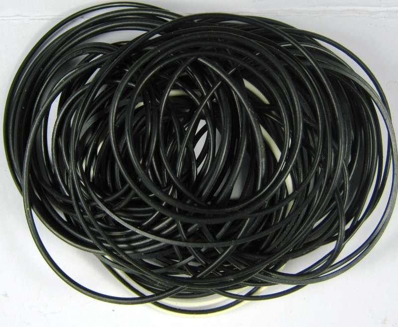 Assortimento 100 o-rings per fondo cassa - Assortment of 100 O-rings for case back (RR610)