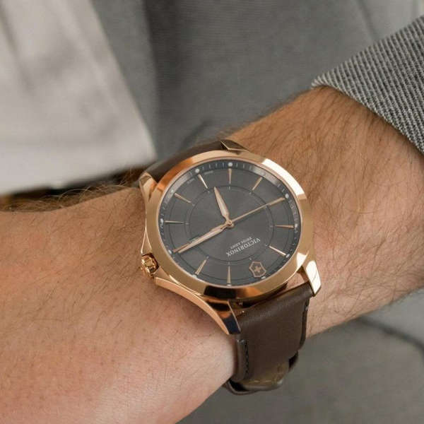 Victorinox Men's Watch (V241908)