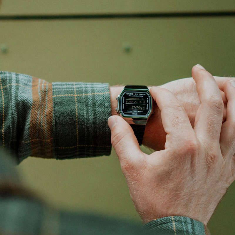 CASIO VINTAGE BLUETOOTHÂ® SMARTPHONE LINK - BLACK - built-in accelerometer senses body movement...
