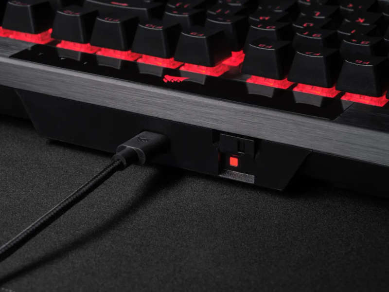 Corsair K70 RGB Pro Mechanical Gaming Keyboard Cherry MX Speed