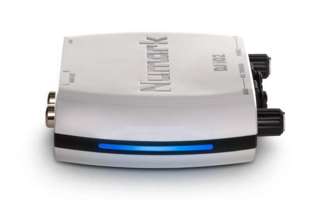 Numark DJ iO2