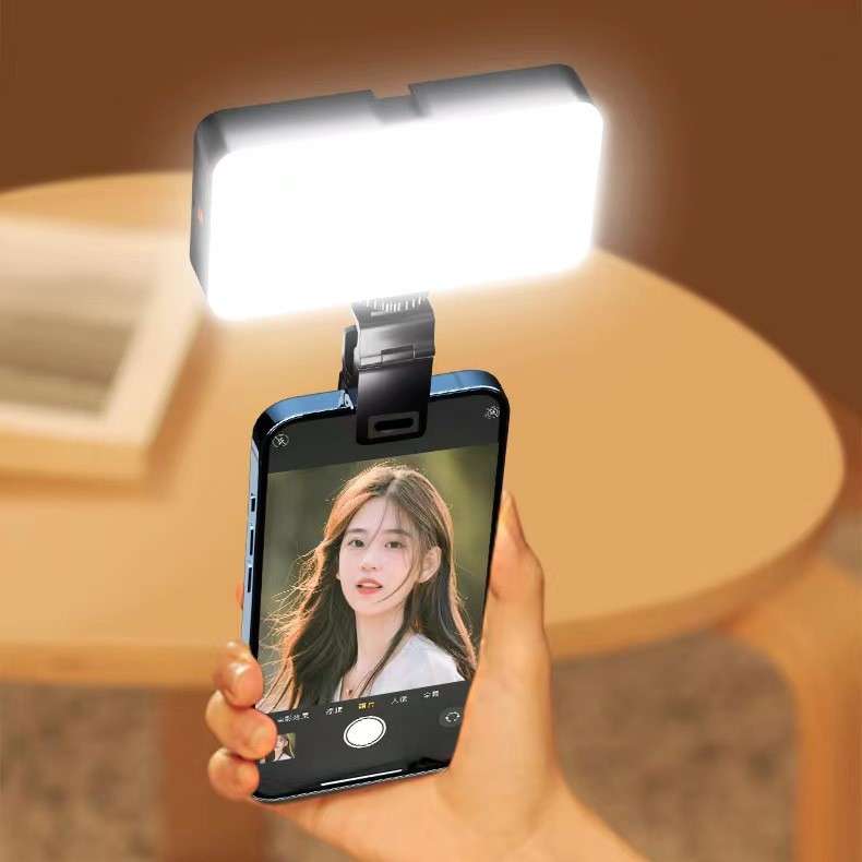 AY-96JSSR Vlogging Light