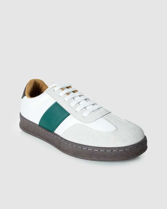 SOVIET SNEAKER