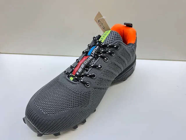 Men's Athletic Performance Shoes