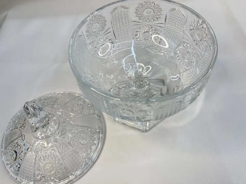 HIGH STAND Decorative Round Trinket Box