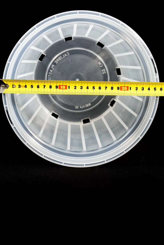 Clear plastic pots XL