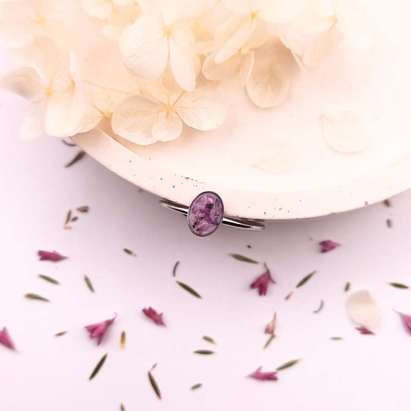 UNIQUE JEWELLERY: ONE OF A KIND RING FEATURING THE RARE FYNBOS OF THE CAPE - LOVELY GIFT