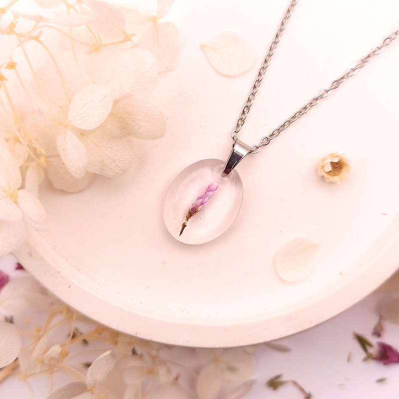 UNIQUE JEWELLERY: HANDCRAFTED NECKLACE: ONE OF A KIND FEATURING THE RARE FYNBOS OF THE CAPE - GIFT