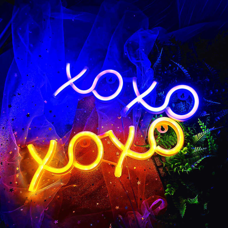 C-22 XOXO USB Powered Neon Lamp With Back Plate + On Off Switch