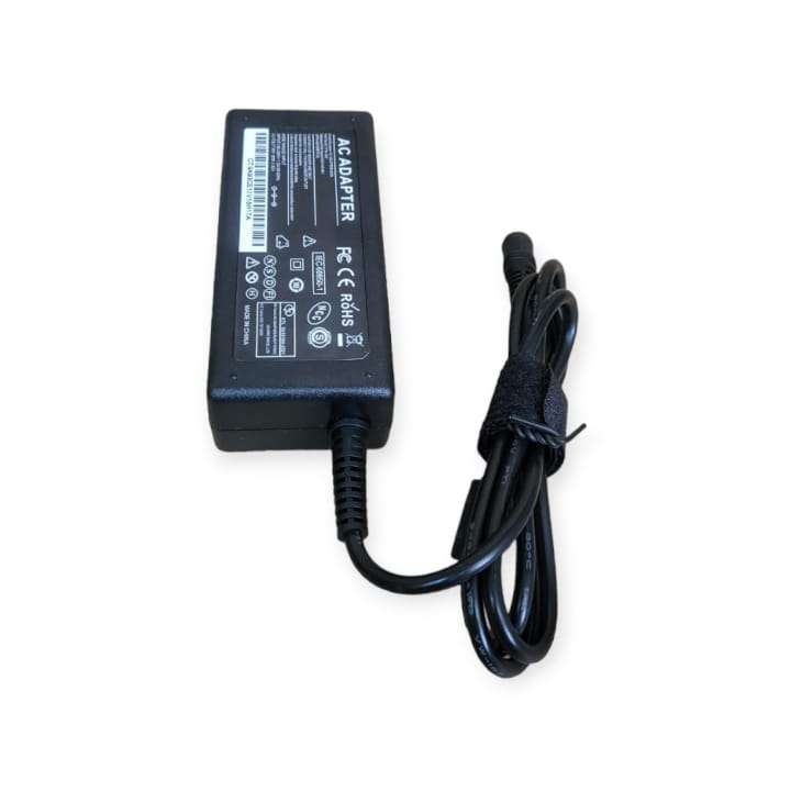 SE-P001 Replacement Laptop Charger For 19V Acer 3.42A Pin Size 5.5x2.5mm