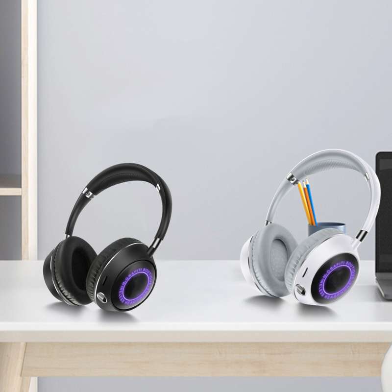 Aerbes AB-ER10 Over Ear Bluetooth Headphones With LED Light