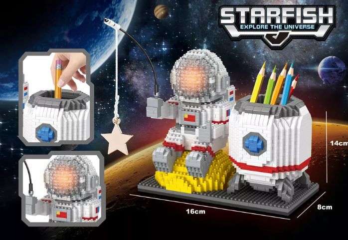 6903 Starfish  Astronaut Pen Holder Bricks With LED Light 1588pcs