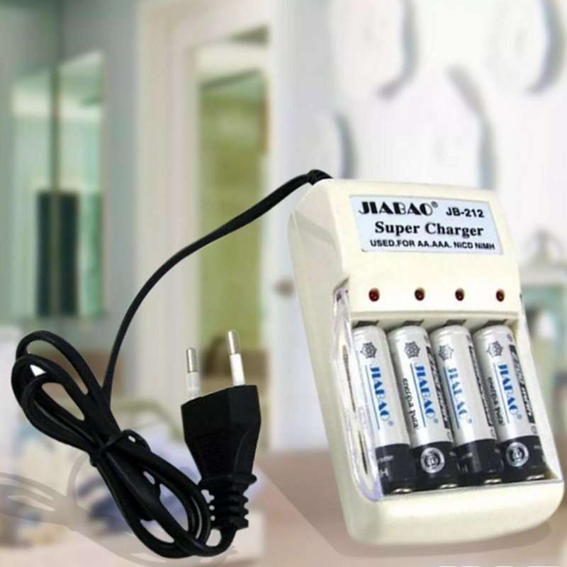 Jiabao JB-212 Battery Charger For AA/AAA Batteries With 4 AAA Batteries