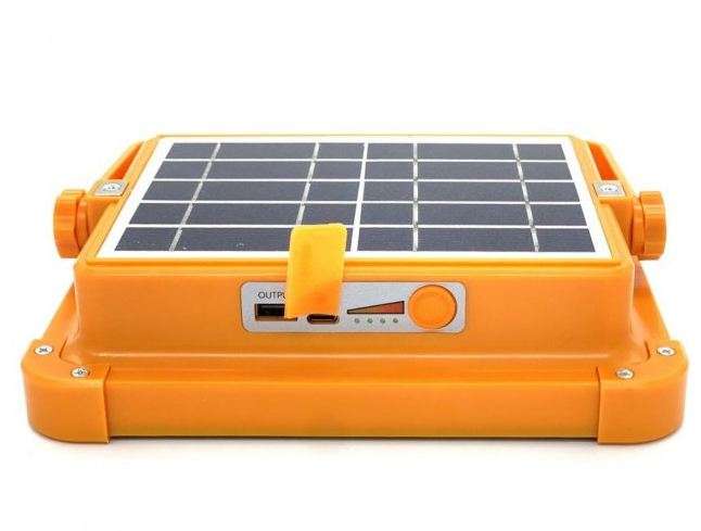 FA-D9 Rechargeable Solar Powered LED Light