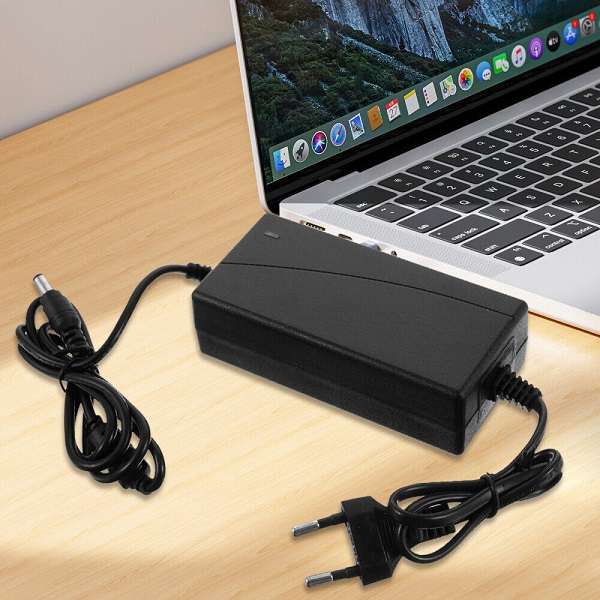 SE-P022  Power Adapter Supply For Laptop 24V 5A