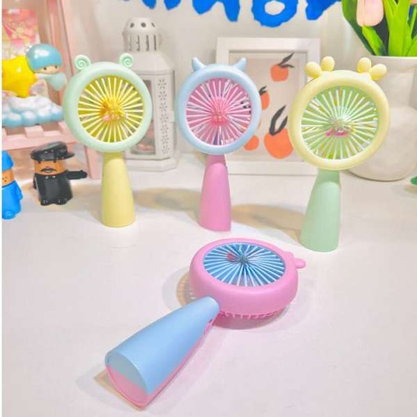 HQ66-17 Rechargeable Portable Cartoon Mini Fan With LED Light