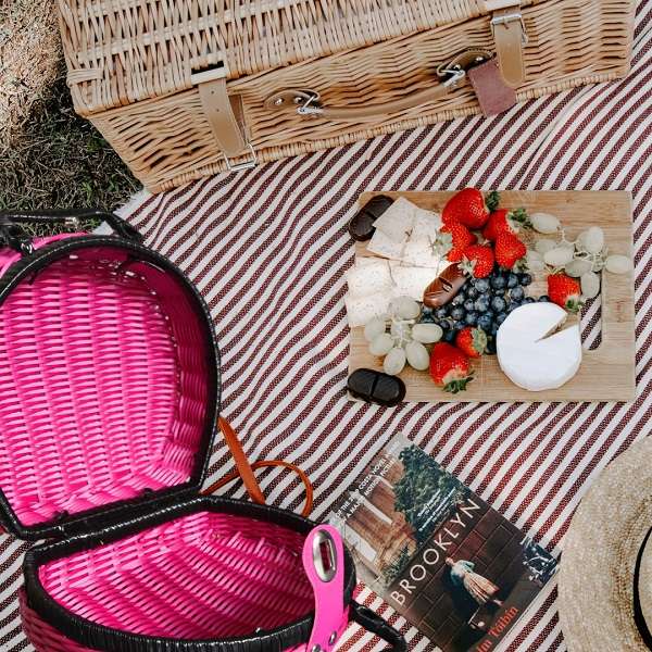 JG20375348 Rattan Basket Semi Circle Picnic Case