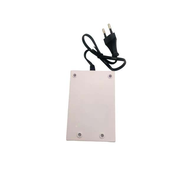 Aerbes AB-CD03 600MAH 4 Slot AA &amp; AAA Battery Charger set with 4 x AA Rechargeable Battery