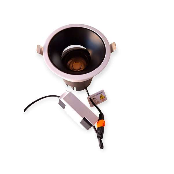 XD20 18W LED Spotlight With Wide Angle Positive White Light