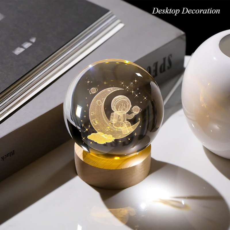 PM-160 3D Astronaut with Moon Figurine Crystal Ball Lamp