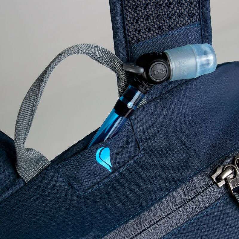 First Ascent Spark 20L Hydration Backpack (Blue)