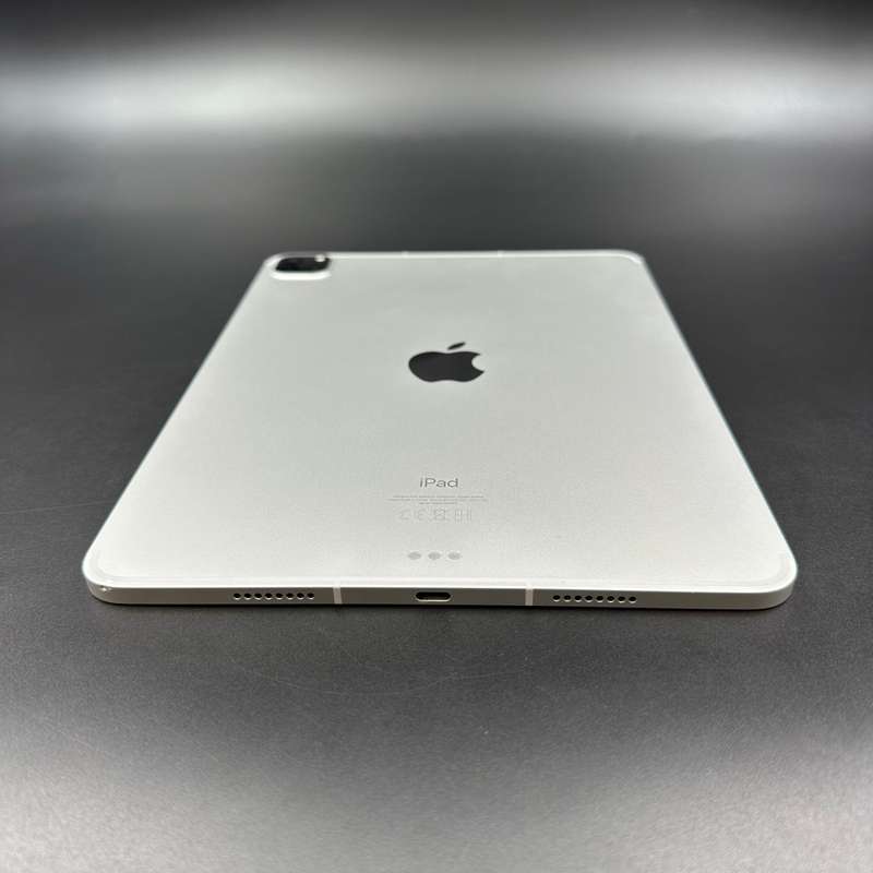iPad Pro 11-inch M1 128GB (3rd Gen) Wifi + Cellular Bundle Deal ( Magic keyboard)