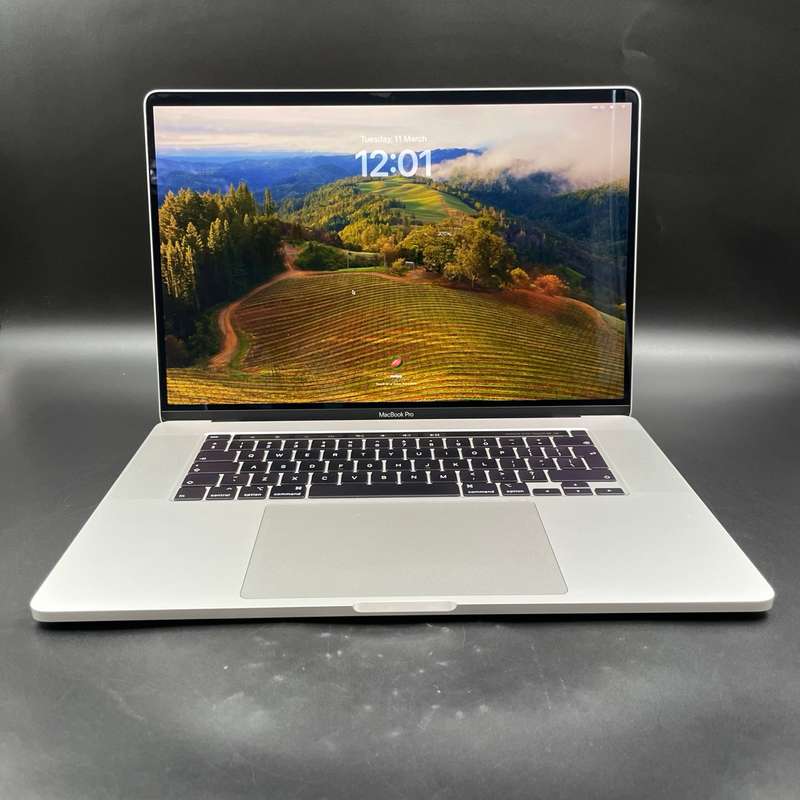 Macbook Pro 16" 2019 | 2,6GHz i7 | 16GB | 512GB Silver