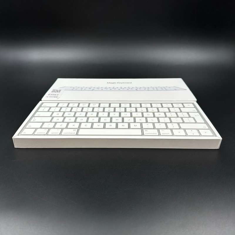 Magic Keyboard  White