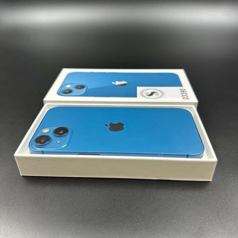 iPhone 13 256GB Blue