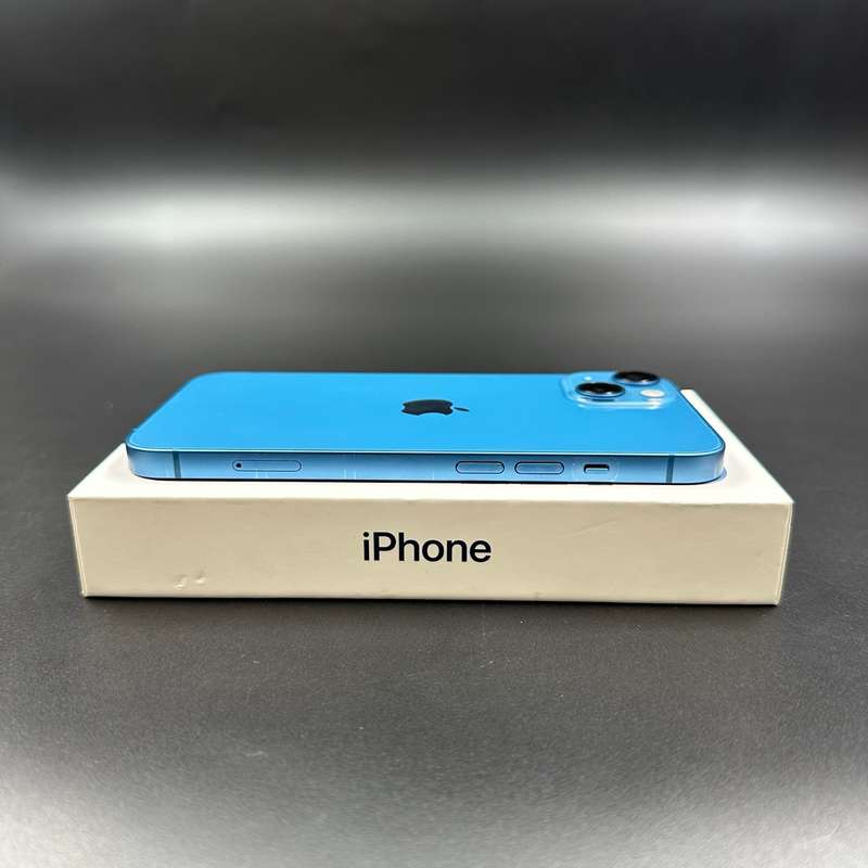 iPhone 13 256GB Blue